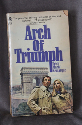 Arch of Triump Erich Maria Remarque 1st Avon Printing July 1971
