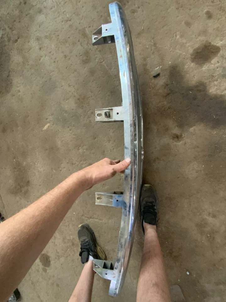 Cubierta de parrilla de parachoques delantero Dodge Durango 2004-2006 V8RO1 OEM Foto 2 de 4