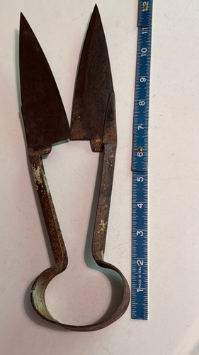 Antique Sheep Shears , Rusty Crusty & Good, 12”, Farmhouse Primitive