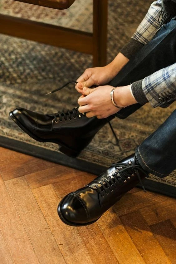 Lace-ups and Buckles shoes Collection for Men