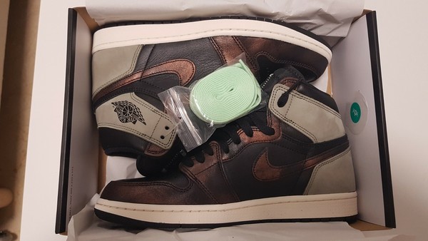 Air jordan 1 retro high og Patina