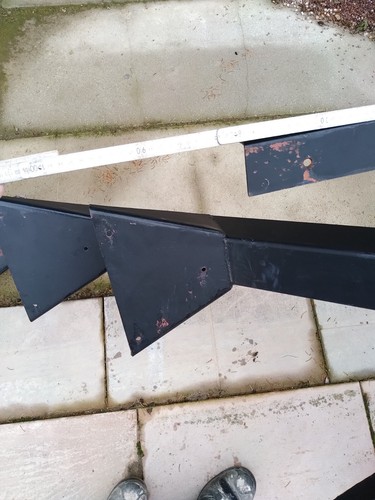 Treppen Gestell in Eisen / Stahl schwarz lackiert Stufen Holz Eiche Buche innen - Bild 4 von 7