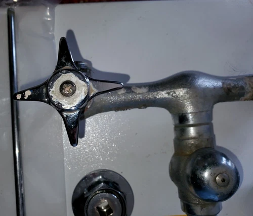 ProFlo PF1119 Wall Mounted Laundry Faucet - Picture 3 of 15