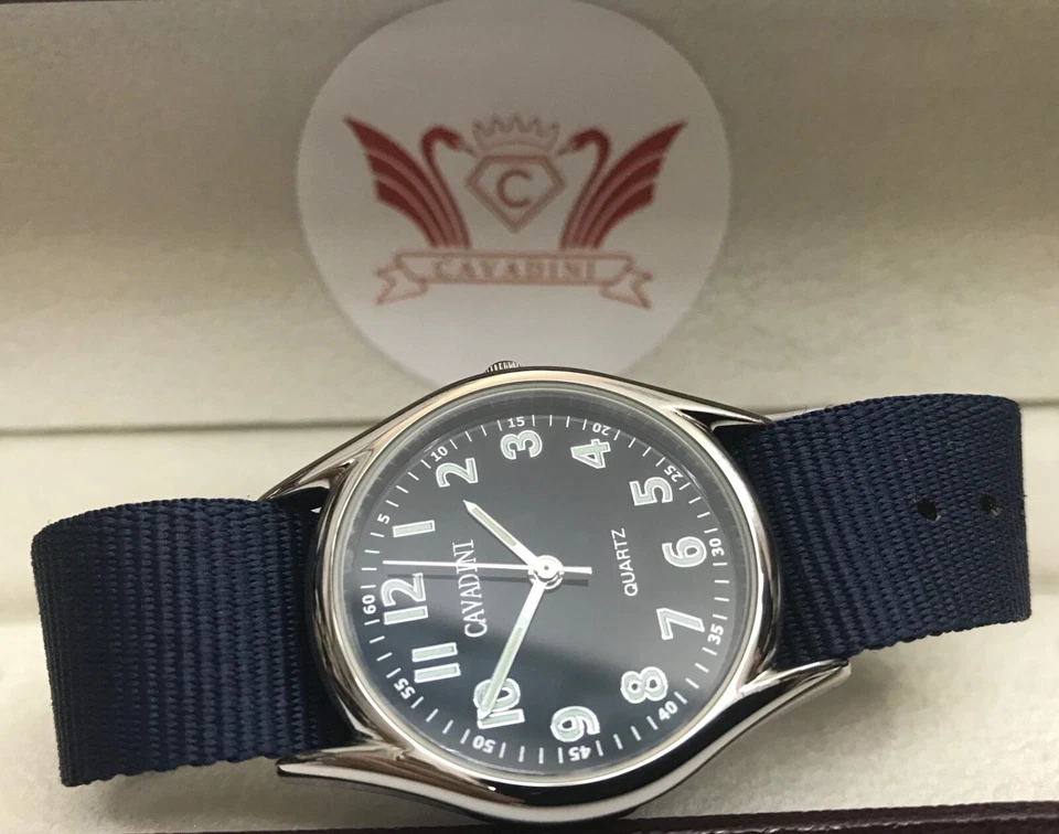 Cavadini Unisex Uhr Edelstahl MilitarStyle Uhrenband nachleuchtende Zeiger 33 mm - Bild 2 von 4