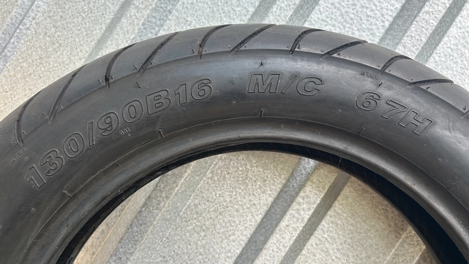 Neumático delantero de motocicleta Kenda para Harley Davidson K6702F 130/90-B16 Foto 4 de 4