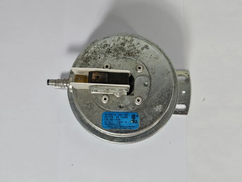 TRIDELTA: FS6785-1640 / Part #: HQ1008819TR Furnace Air Pressure Switch