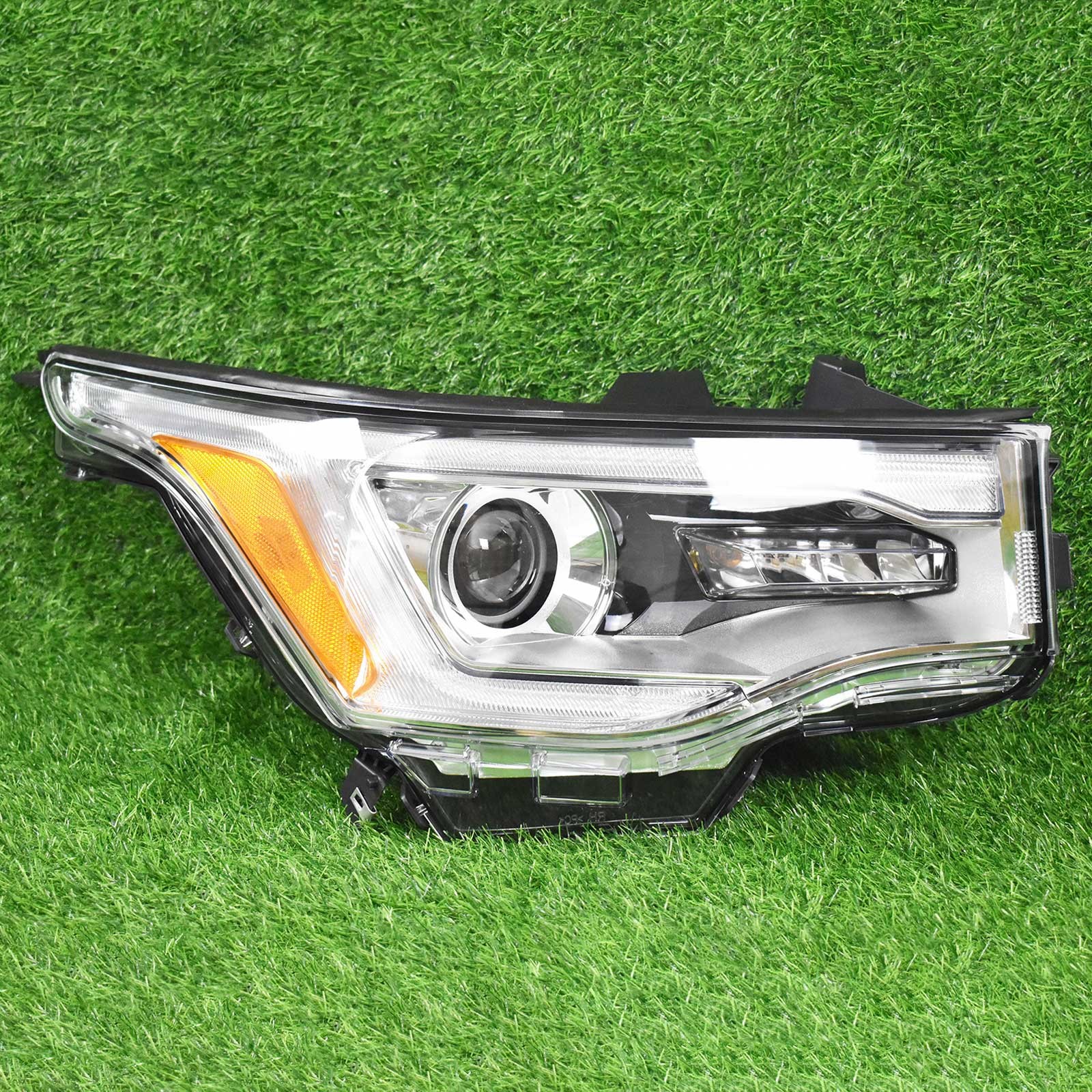 Chrome Halogen Headlight w/LED DRL For 2017-2019 GMC Acadia Headlamp Passenger