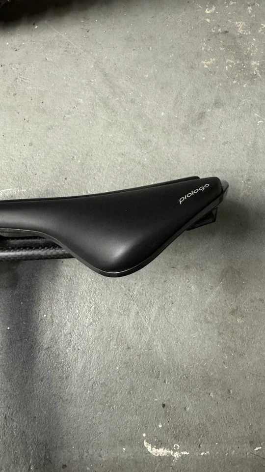 SILLÍN PROLOGO NAGO R4 147 - CARRETERA Y MTB - RIEL DE CARBONO - RENDIMIENTO LIGERO Foto 3 de 4