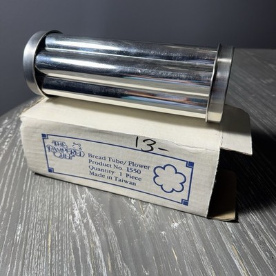 NEW The Pampered Chef Bread Tube Flower Square 1550 Bake Loaf Bakery Pan Vintage