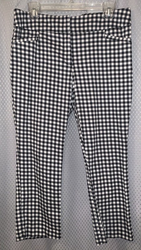 New York & Company B&W Gingham Capris Size 8