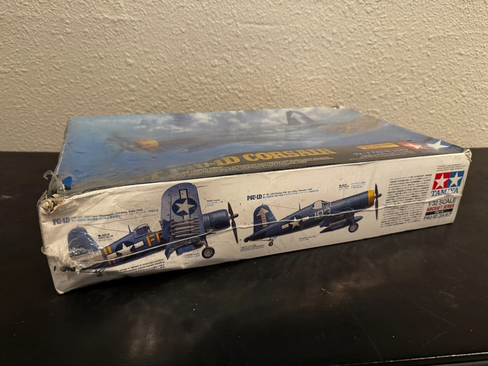 Tamiya Vought F4U-1D Corsair Plastic Model Aircraft Kit 1/32 Scale from Japan - Image 2 of 4