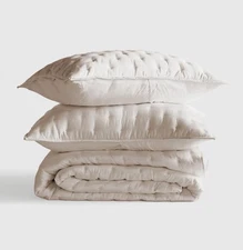 Quince Organic Bamboo Quilt Set Sand Color King Cal King 2 Shams NWOT Open Box