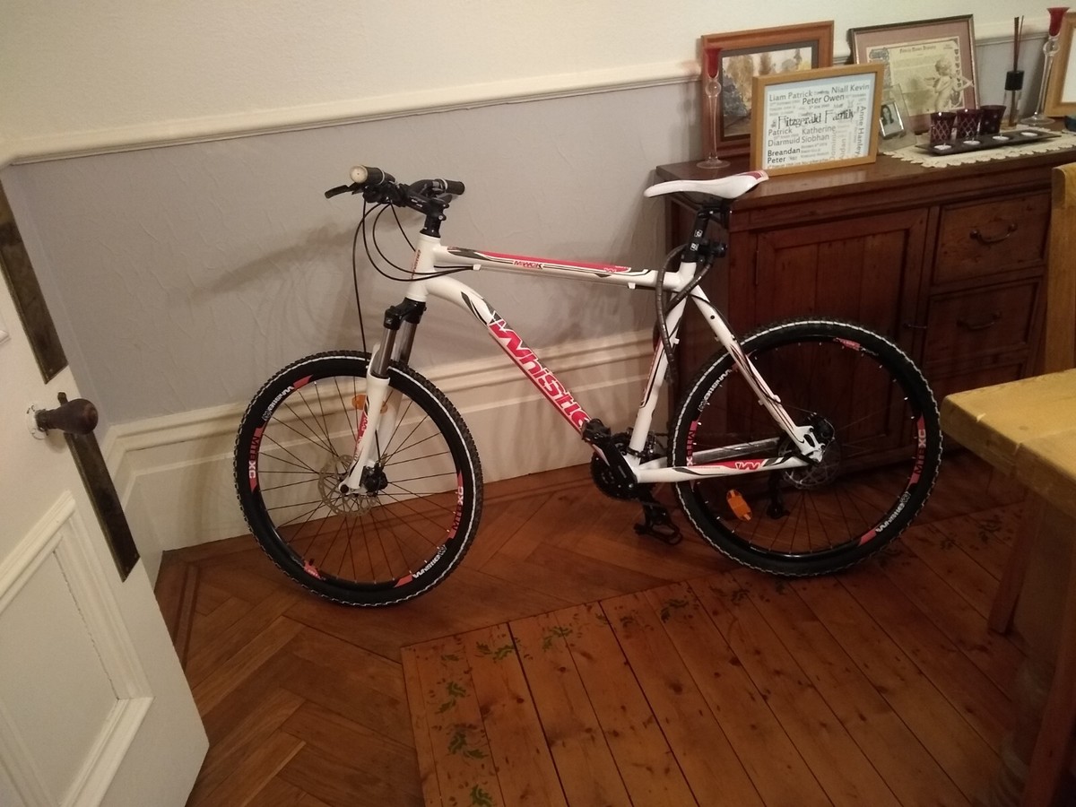 mountain bike Half suspension