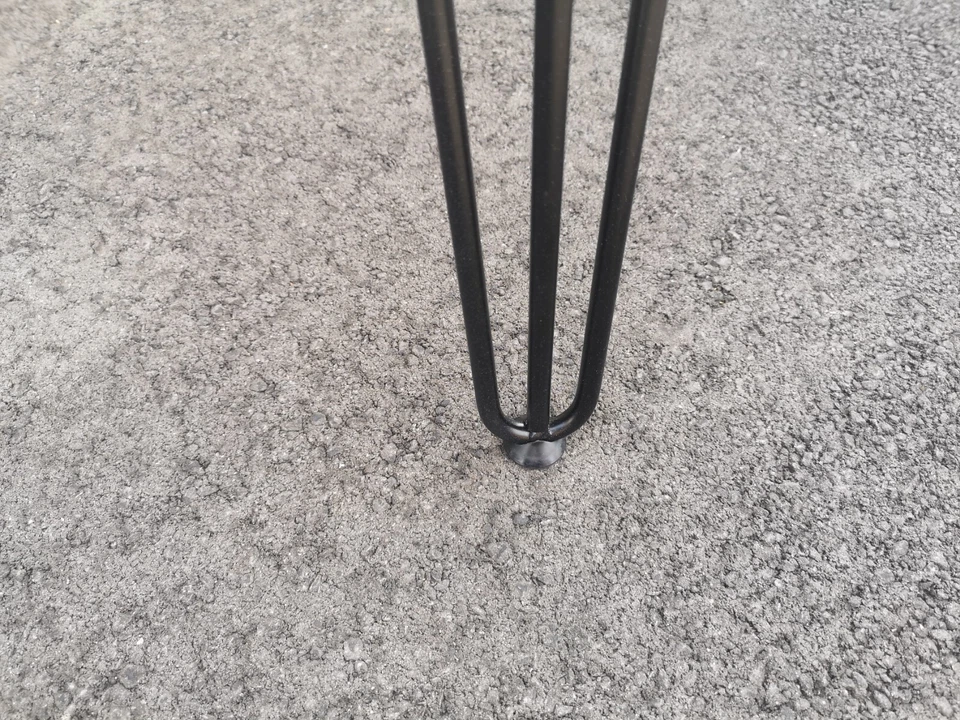 Reclaimed scaffold board table/desk - 6 foot - Dark Oak - Image 4 of 4