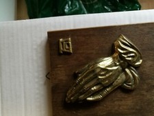 Alte Keks Form aus Holz und die betenden Hän...