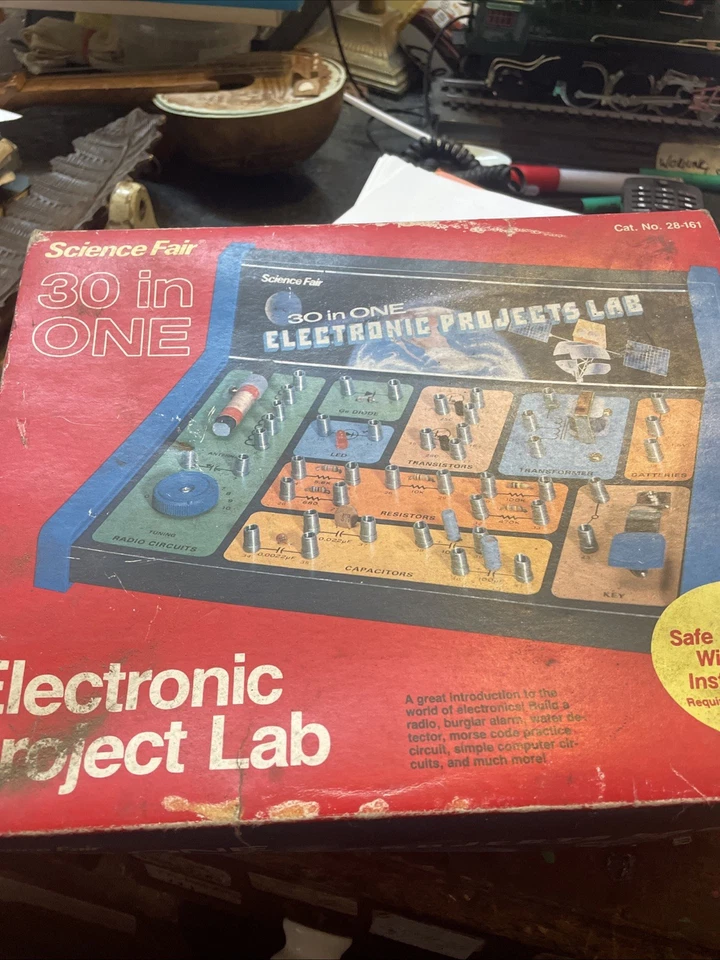 Science Fair. 30 In one Electronic Projects Lab Vintage - Image 2 of 4