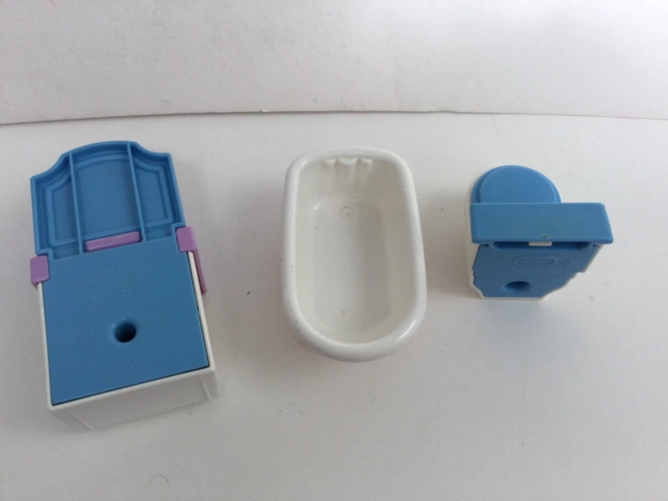 Little Tikes Dolls House Bathroom Set, Rare Vintage vanity sink toilet bath - Image 3 of 4