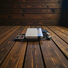 Nintendo NES Console + Controller + Power Supply + Leads  + Game Bundle PAL FR