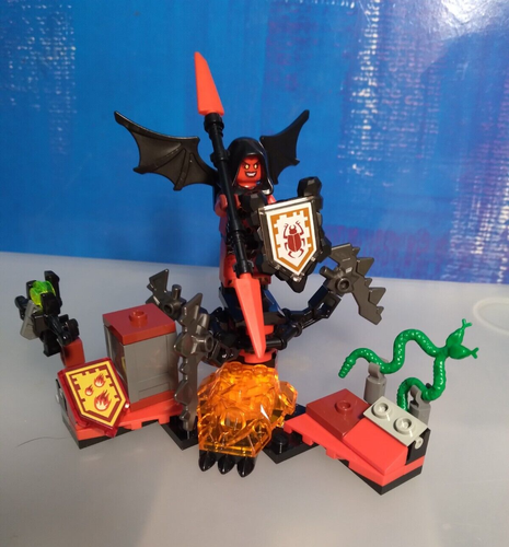 LEGO Nexo Knights Ultimate Lavaria zestaw budowlany 70335 niekompletny