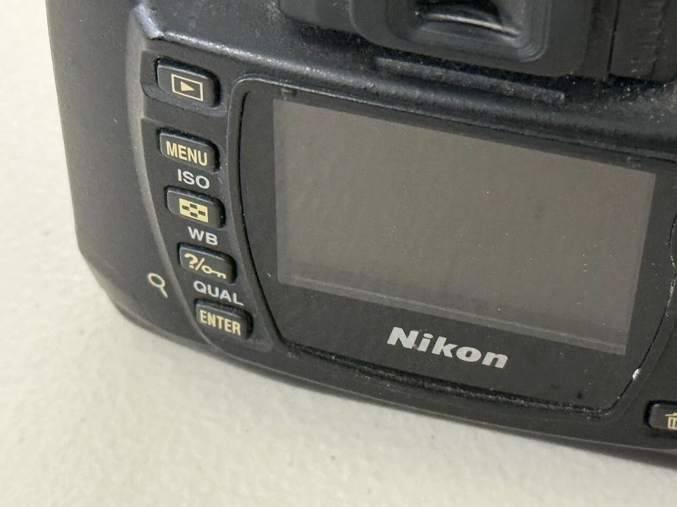 Nikon D70s Digital SLR Camera 6.1MP Body Only Photography DSLR - Image 4 of 4