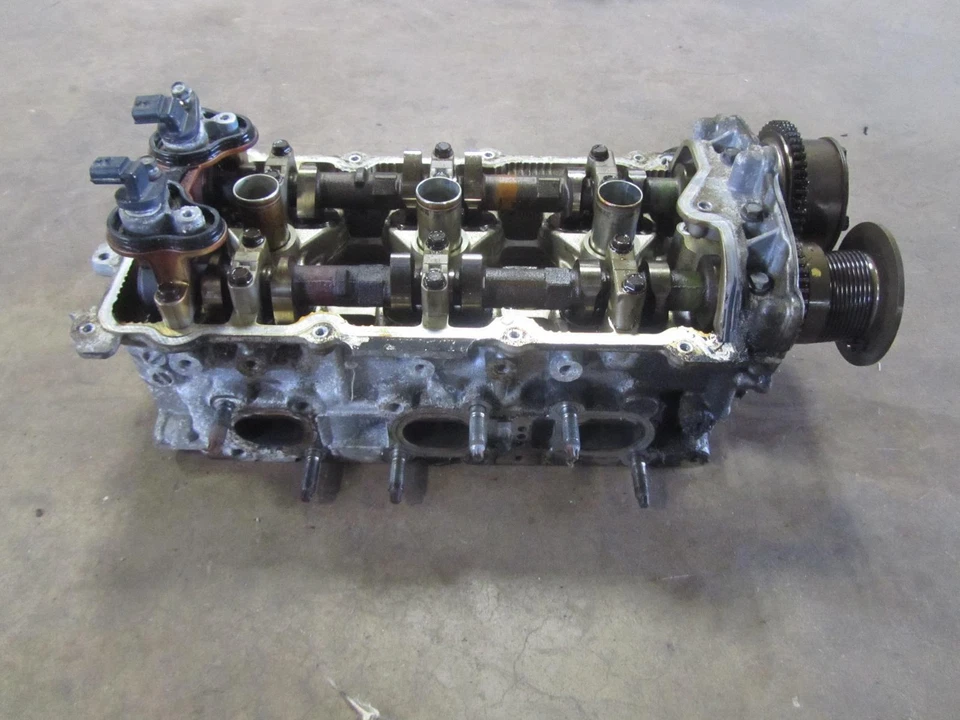 11-12 INFINITI G25 2.5 AWD 7-Speed VQ25HR Right Side Engine Motor Cylinder Head  Foto 2 de 4