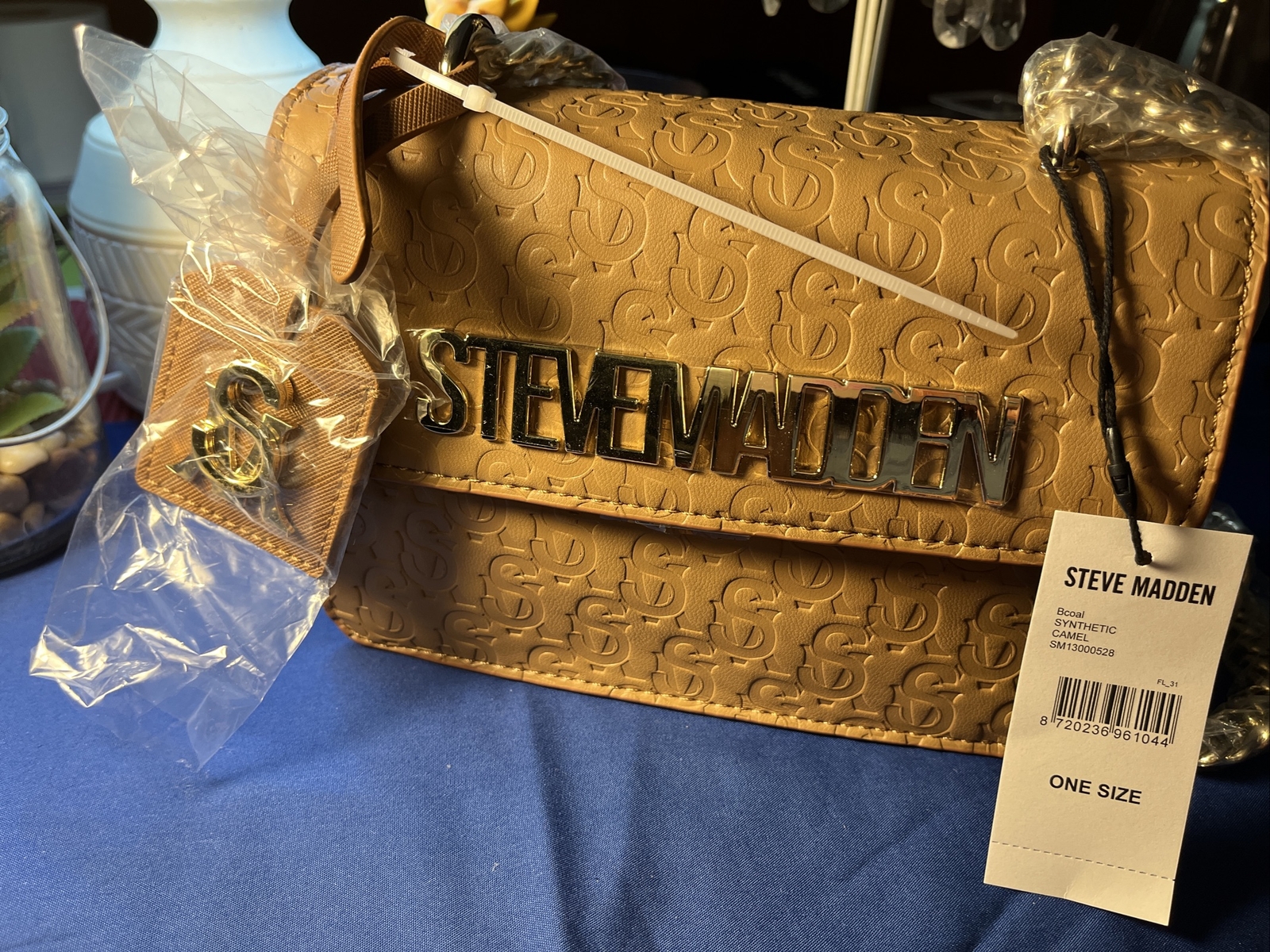 Bolso Steve Madden color Camel