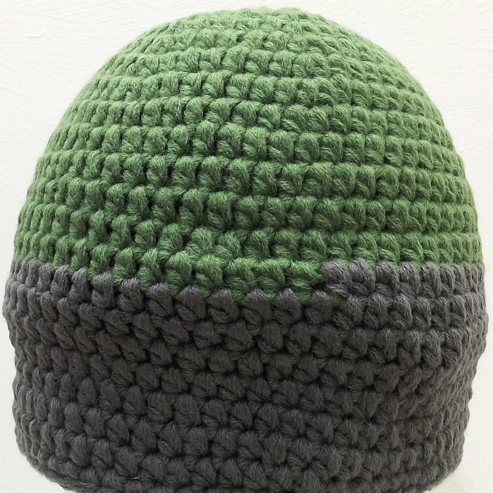 Lot of 5 Kast Extreme Fishing Gear Crocheted Beanie Green & Grey One