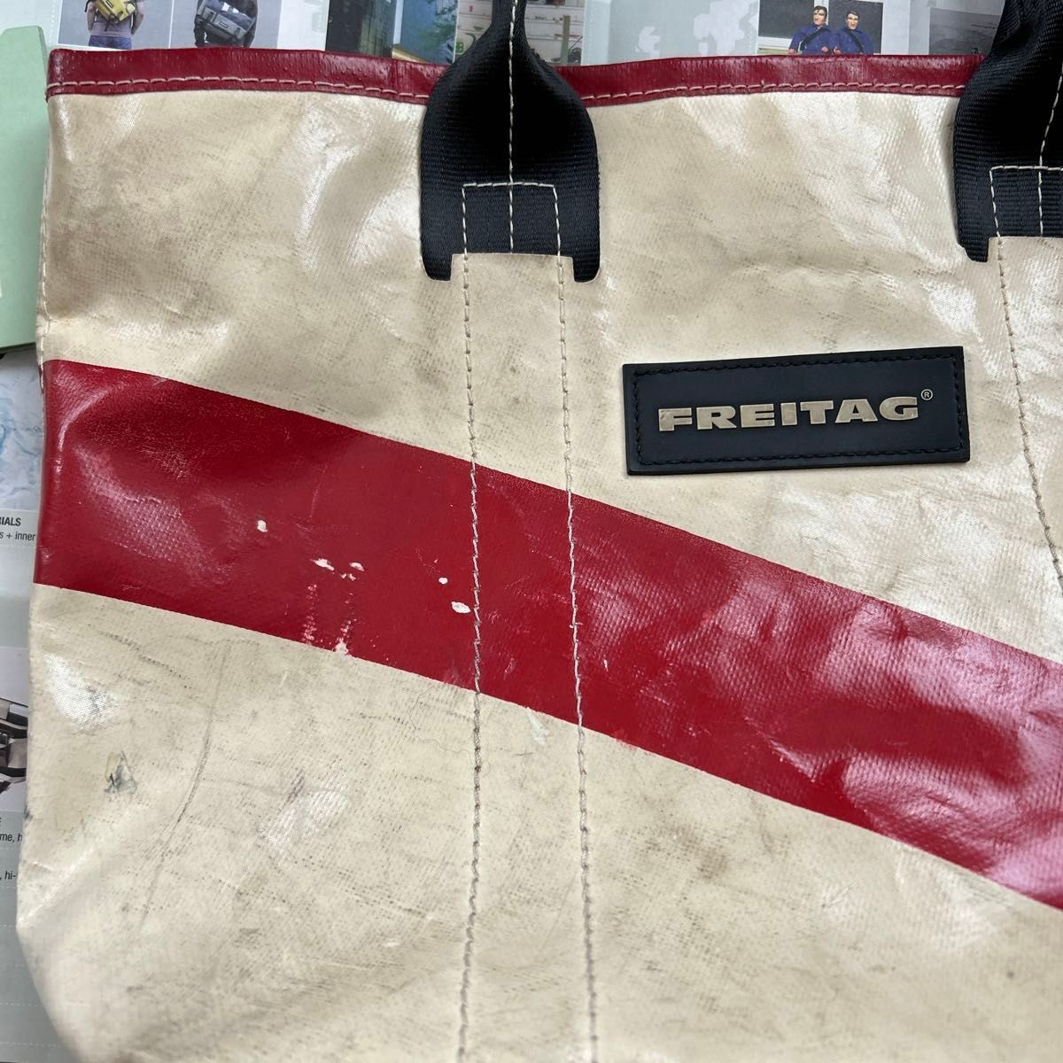 FREITAG F72 DONNA tote bag casual zip Beige red authentic FREITAG F72 DONNA tote bag casual zip Beige red authentic