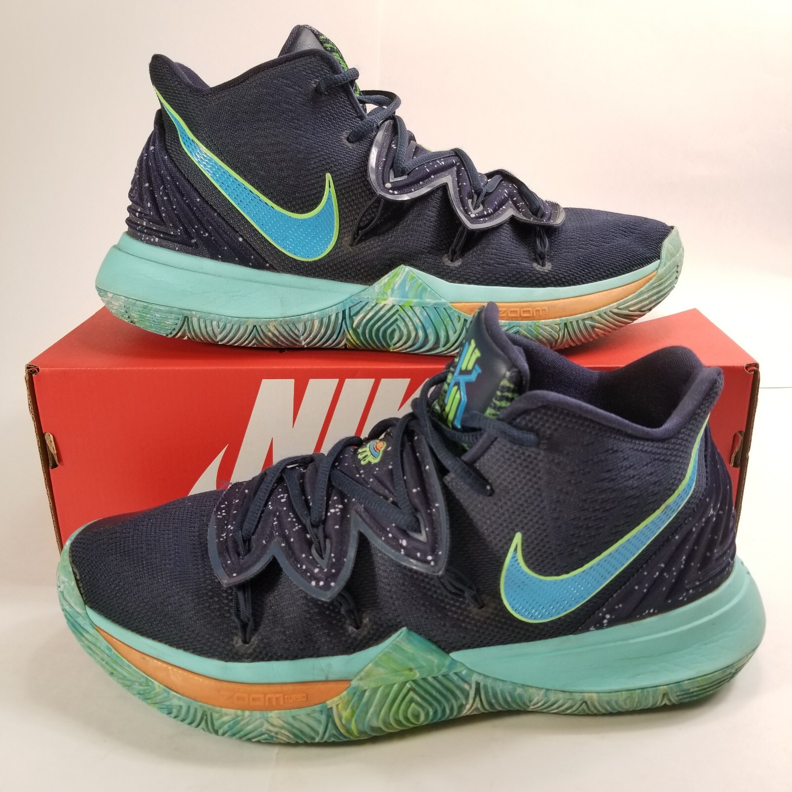 Mens Size 12 Nike Kyrie 5 UFO Obsidian 