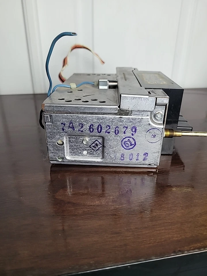 Radio coche Ford Am Fm vintage solo piezas sin probar Foto 4 de 4