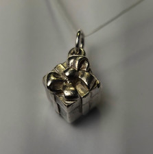 James Avery Retired Sterling 3D Birthday or Christmas Present Gift Box Charm