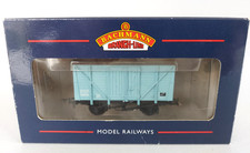 OO Gauge BACHMANN 38-190  10 Ton BR Insulated Van  B872208  Light Blue - Boxed