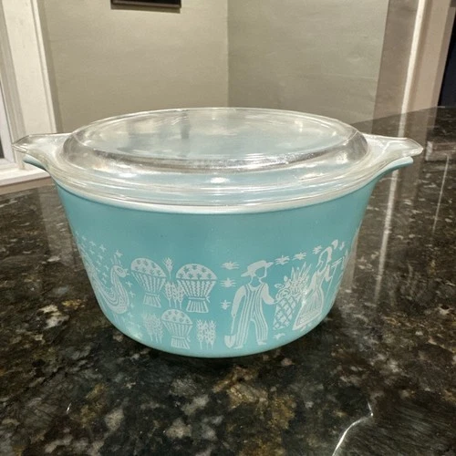 Pyrex Vintage White Blue Amish Butterprint Casserole Dish 473 1 Qt  With Lid