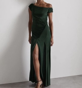 green emerald velvet dress Rent Reiss Micah Satin Drape Midi Dress – Timeless Elegance – Versatile