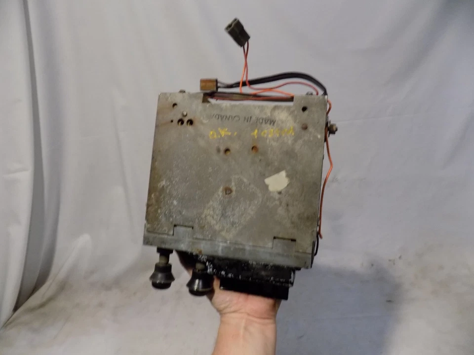 Dodge Charger Roadrunner GTX 1971-74 AM/FM Casette radio estéreo Mopar Super Bee! Foto 3 de 4