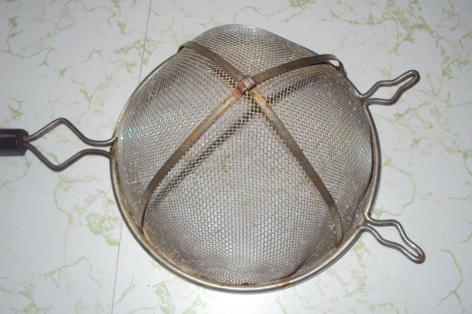 Vintage Mesh Metal Strainer Plastic Black Handle Kitchen Flour Sifter eBay