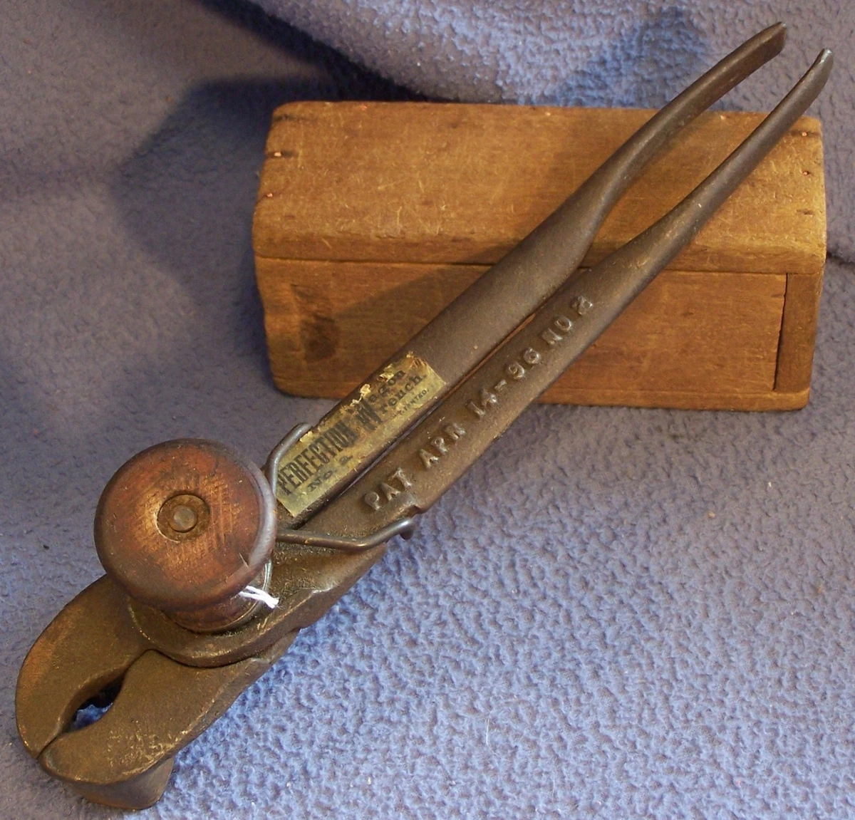 アンティーク　ツール Small (Up to 14in.) Metal Signed Antique Primitive Tools for sale