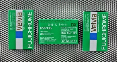 3 Fujichrome Velvia, 50 ISO, Dia-Filme, abgelaufen 12-2005