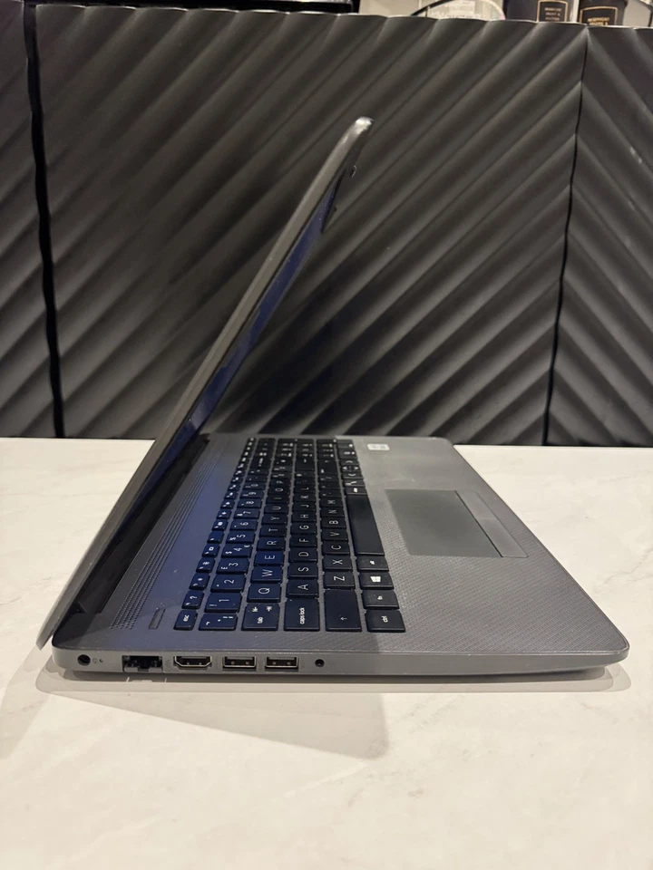 HP 250 G7 Notebook PC 256GB SSD 8GB RAM i5-1035GQ Windows 11 - Image 2 of 4
