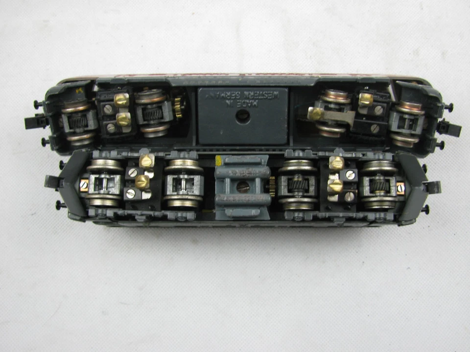 360| Trix Express Diesellok V200 + E-Lok 255 - Bild 4 von 4