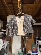 NWT Women  s Size 8 Black And Tan Short Sleeve Bolero
