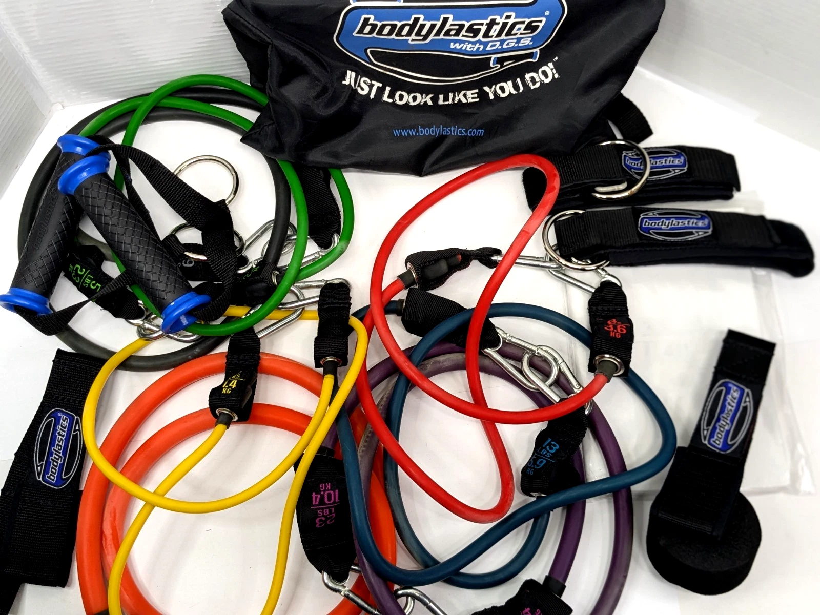 BODYLASTICS Resistance Bands Set 6 Bands + 2 Handles + Ankle Straps Anchors Bag
Opens in a new windo