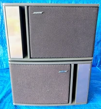 Pair of 2 Bose Model 141 Bookshelf Speakers Surround Sound Home Stereo