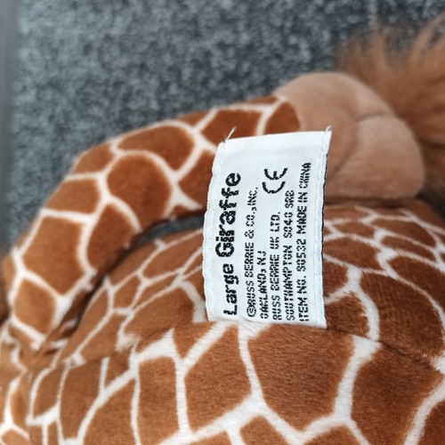Retired Russ Berrie Large Sitting Giraffe Plush Toy - Picture 7 of 8