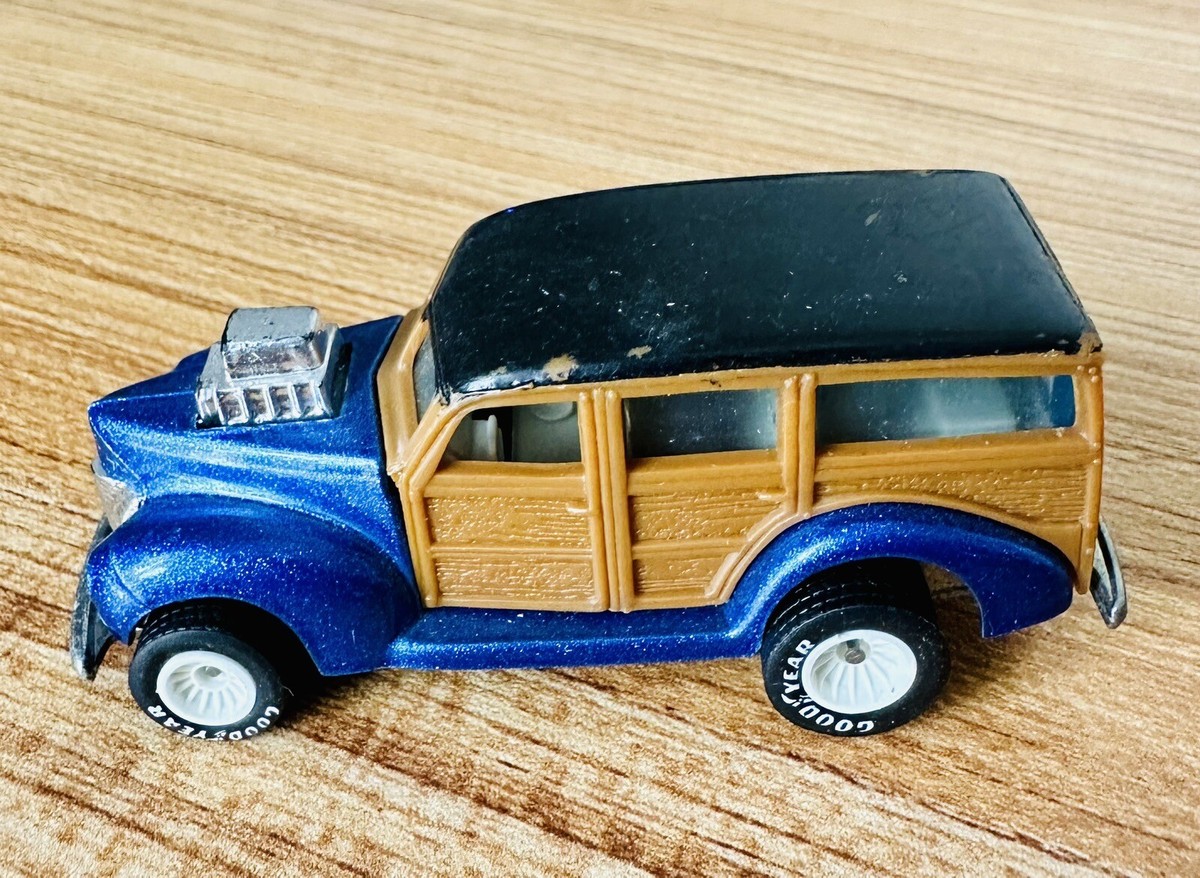 ホットウィール  ‘40s WOODE 1996 Hot Wheels Treasure Hunt Series '40's Woodie Limited