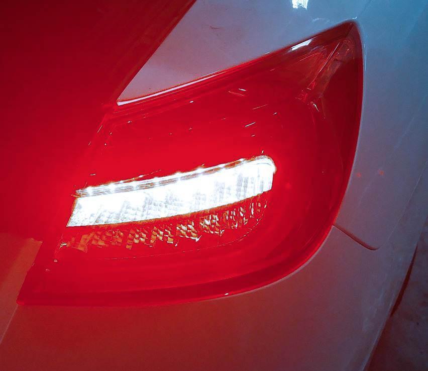 2018 MASERATI QUATTROPORTE (M156) RIGHT PASSENGER TAILLIGHT BRAKE LIGHT LAMP