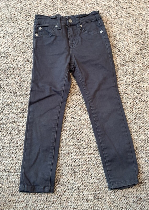 seven for all mankind The Skinny Size 4