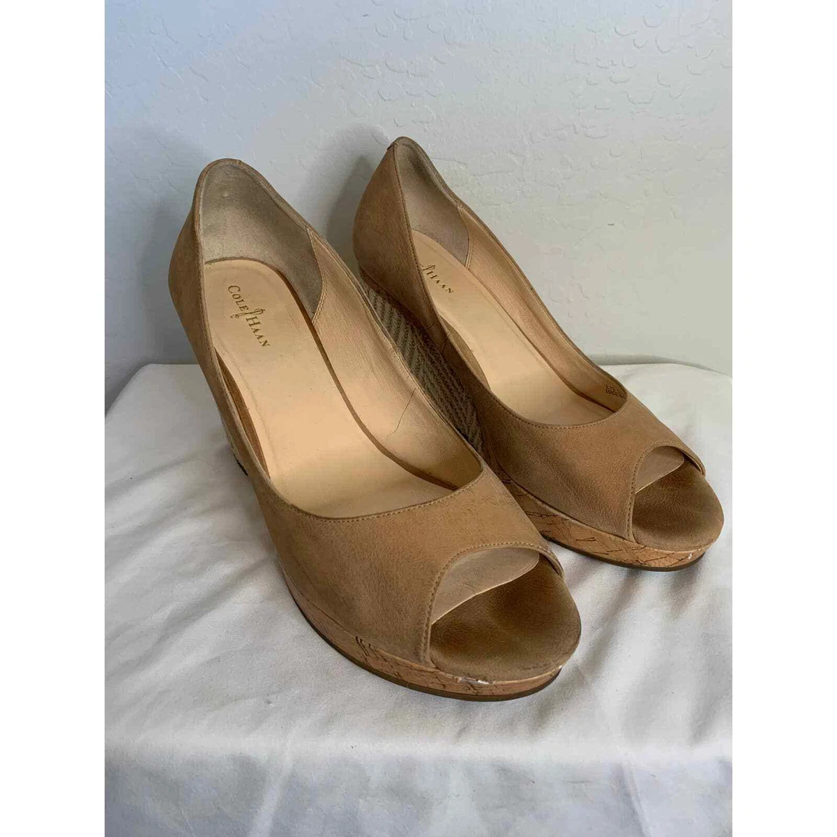 Cole Haan Tan Cork Espadrille Style Wedge Peep Toe Heel Size