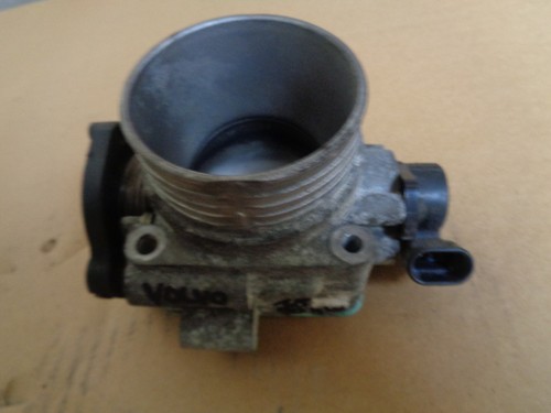 Volvo V40 Kombi VW 1,8 90KW 99-04 Drosselklappe 9186780