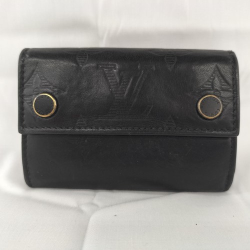 Louis Vuitton Discovery Compact Wallet Black